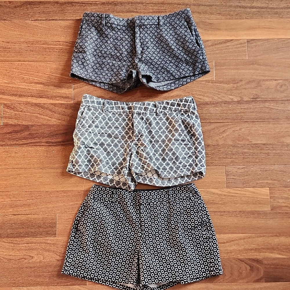 Banana Republic, GAP Khakis, ELLE / Set of Three Patterned Shorts / SIZE 6